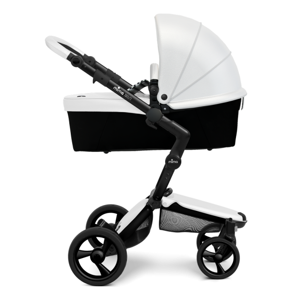 Коляска Mima Xari 3 в 1 Snow white, Black 3g (Black wheels), Black and white